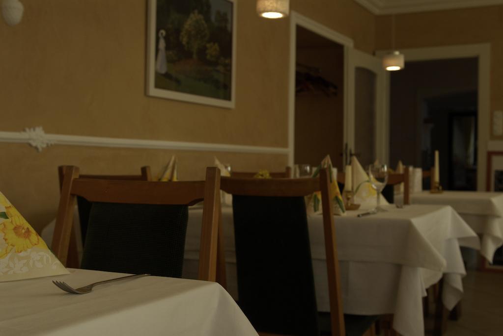 Hotel Regina Zirndorf Extérieur photo