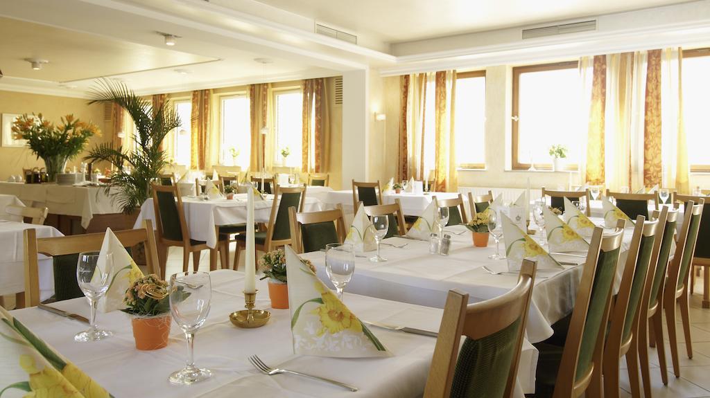 Hotel Regina Zirndorf Extérieur photo