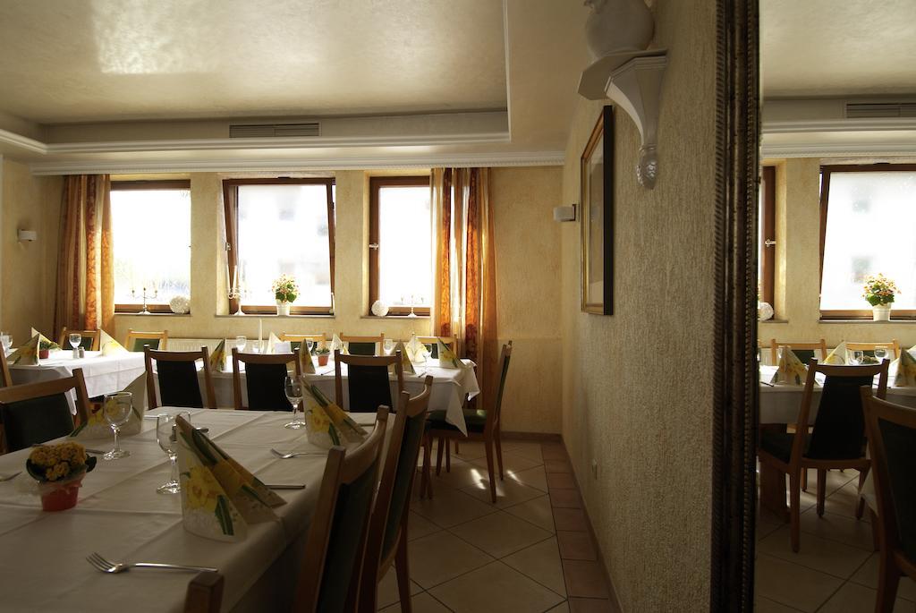 Hotel Regina Zirndorf Extérieur photo