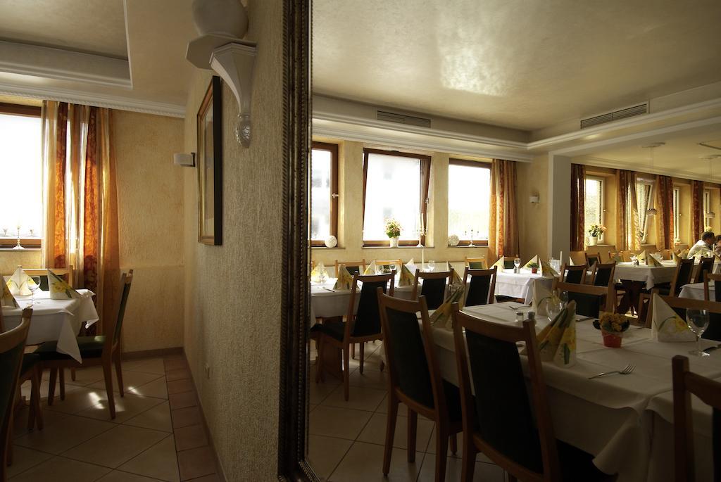 Hotel Regina Zirndorf Extérieur photo
